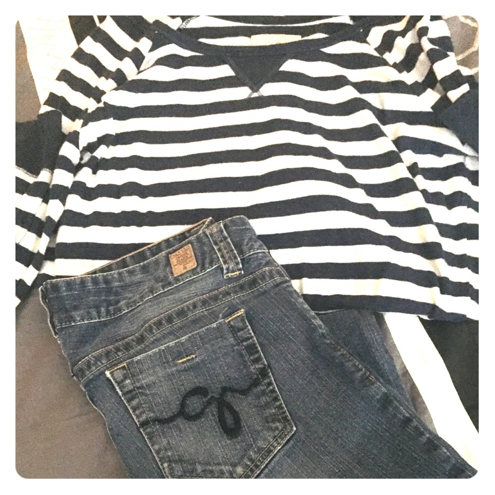 Navy blue & white striped long sleeved top.
